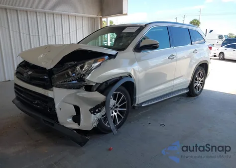 2018 Toyota Highlander Se из США, поврежденный, VIN 5TDKZRFH9JS531129